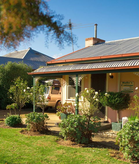 Ruby\'s Cottage - Accommodation Gladstone 0