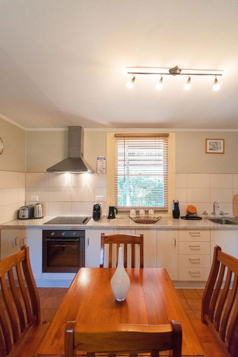 Ruby\'s Cottage - Accommodation Gladstone 5