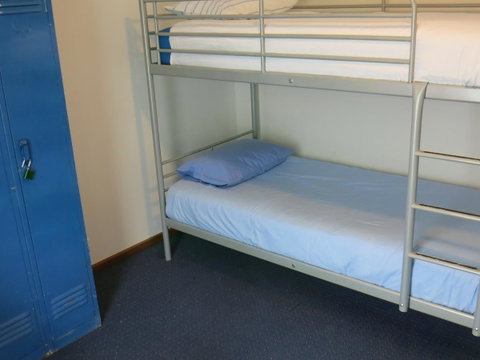 A2@Port Willy - Accommodation Gladstone 2
