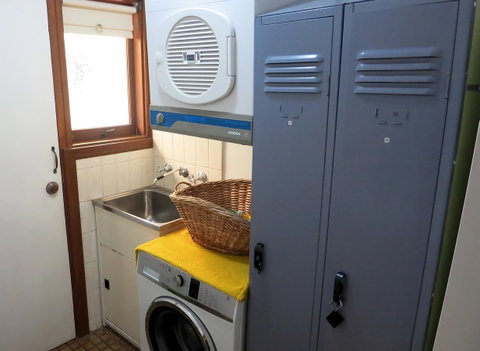 A2@Port Willy - Accommodation Gladstone 16