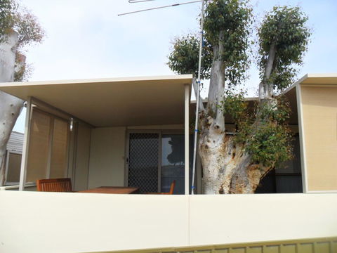 Ardrossan Caravan Park - Accommodation Gladstone 1
