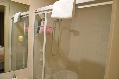 ADELAIDE CENTRAL APARTMENT - 3BR, 2BATH & CARPARK - Accommodation Gladstone 18