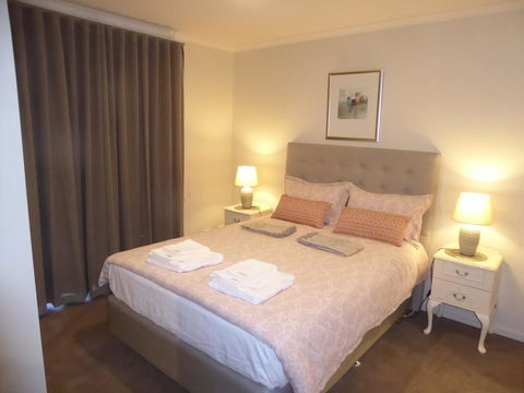 ADELAIDE CENTRAL APARTMENT - 3BR, 2BATH & CARPARK - Accommodation Gladstone 11