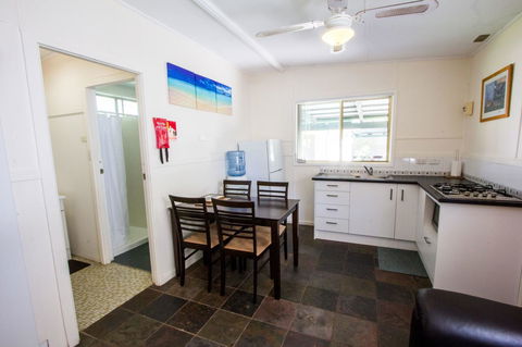 The Retreat Port Stephens - Accommodation Gladstone 2