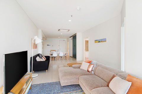 Stylish And Comfortable, Views Over Gouger St! - Accommodation Gladstone 20