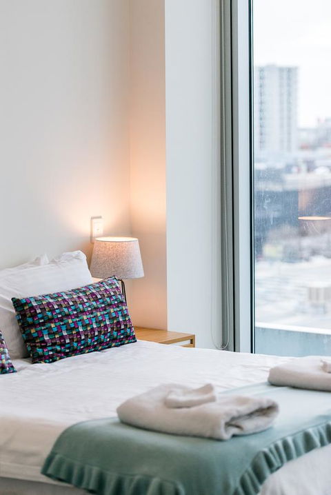 Stylish And Comfortable, Views Over Gouger St! - Accommodation Gladstone 10