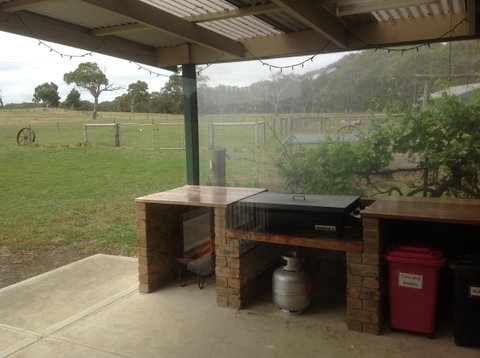 Breakaway Farmstay - Accommodation Gladstone 11