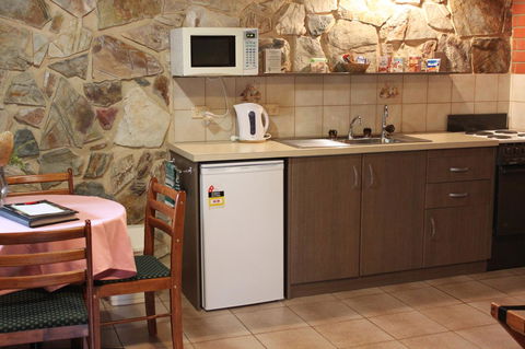 Langmeil Cottages - Accommodation Gladstone 5