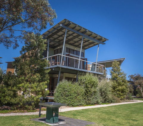 South Shores Villa 52 - Accommodation Gladstone 8