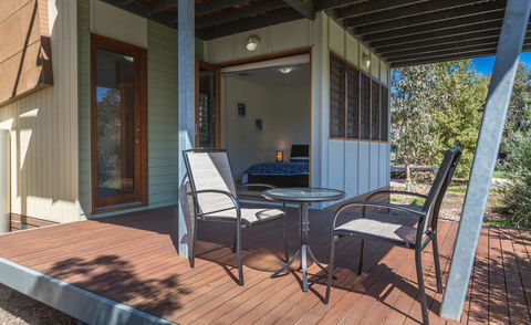 South Shores Villa 52 - Accommodation Gladstone 3