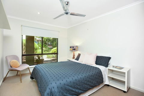 Red Door - Accommodation Gladstone 5