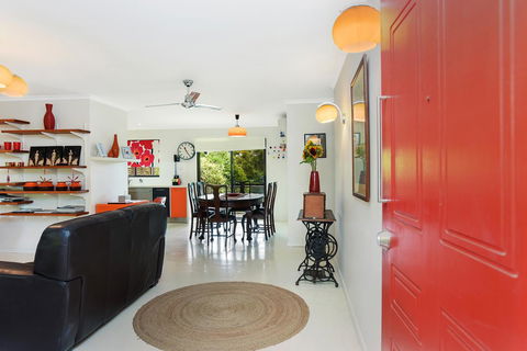 Red Door - Accommodation Gladstone 0