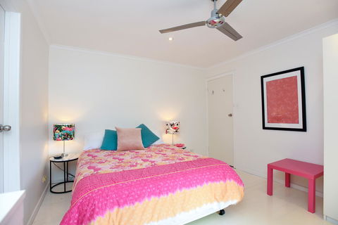 Red Door - Accommodation Gladstone 9