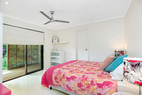 Red Door - Accommodation Gladstone 10