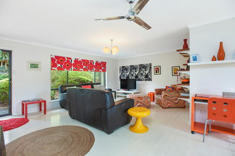 Red Door - Accommodation Gladstone 1
