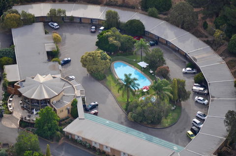 The Lyndoch Motel - Accommodation Gladstone 1