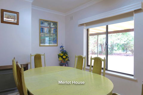 The Lyndoch Motel - Accommodation Gladstone 30