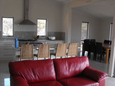 Saar River House - Accommodation Gladstone 13