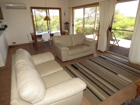 Edge Of Innes - Accommodation Gladstone 14