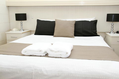Renmark Motor Inn - Accommodation Gladstone 0