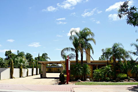 Renmark Motor Inn - Accommodation Gladstone 12