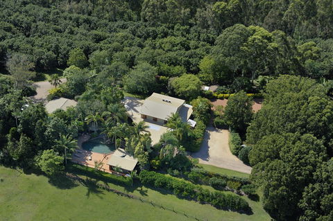 SummerHills Retreat Byron Bay - Accommodation Gladstone 2