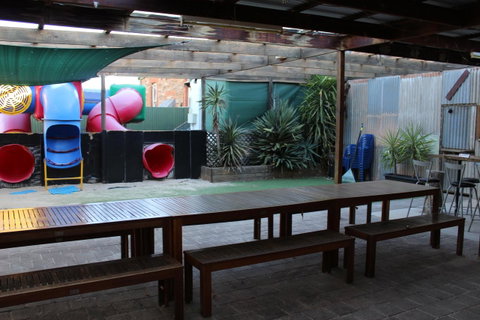 Royal Exchange Hotel - Accommodation Gladstone 5