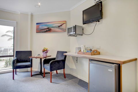Navigators Motel & Diner - Accommodation Gladstone 7
