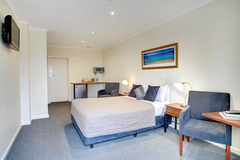 Navigators Motel & Diner - Accommodation Gladstone 1