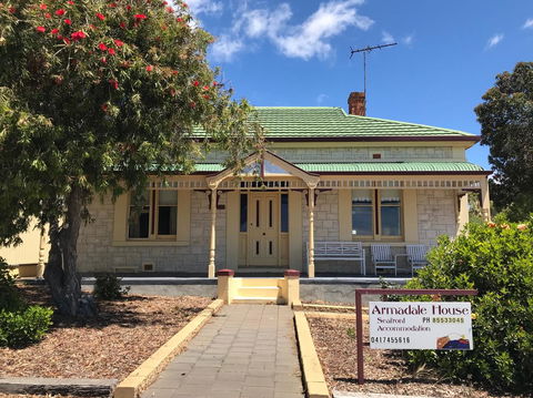 Armadale House - Kingscote - Accommodation Gladstone 0