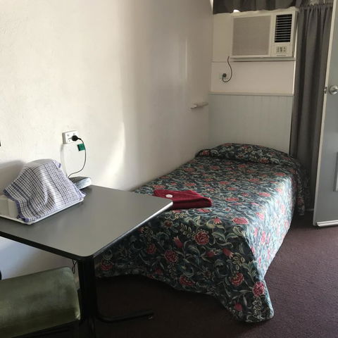 Travelway Motel - Accommodation Gladstone 2
