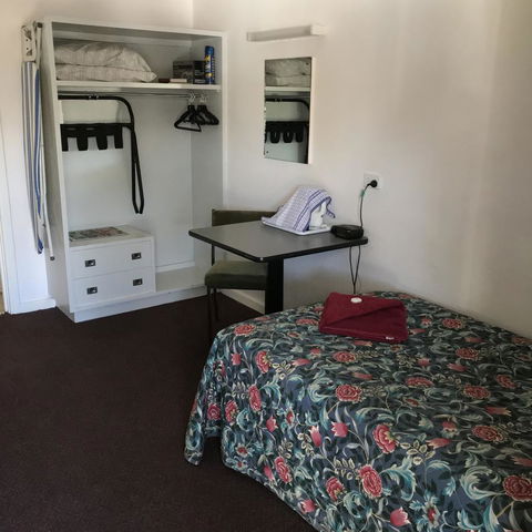 Travelway Motel - Accommodation Gladstone 3
