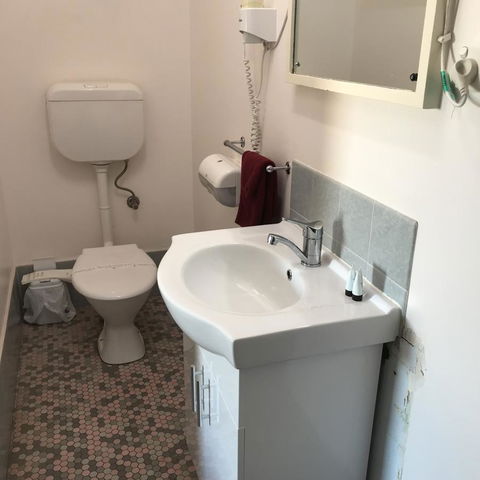 Travelway Motel - Accommodation Gladstone 11