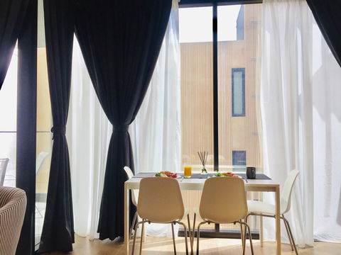 ONE Adelaide CBD - Accommodation Gladstone 9