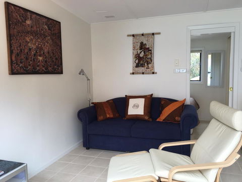Rumah Pantai - Accommodation Gladstone 2