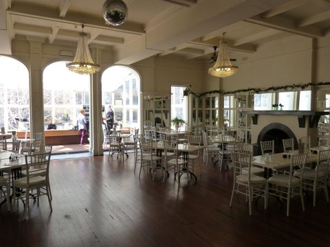 Ambassadors Hotel - Accommodation Gladstone 16
