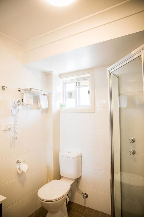 Lilac City Motor Inn & Steakhouse - Accommodation Gladstone 27