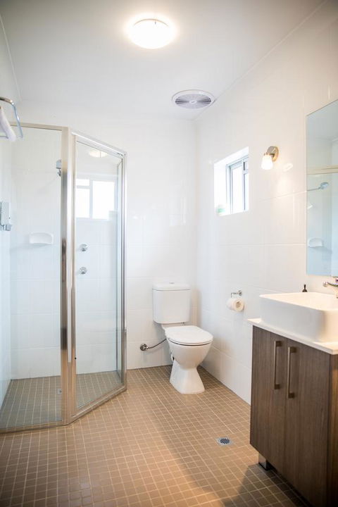 Lilac City Motor Inn & Steakhouse - Accommodation Gladstone 6