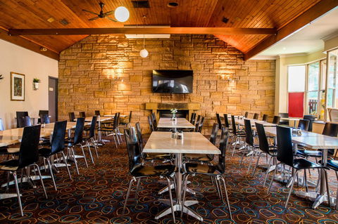 Lilac City Motor Inn & Steakhouse - Accommodation Gladstone 1