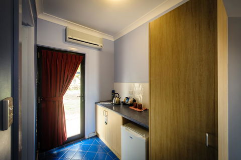 The Anglers Inn - Accommodation Gladstone 3