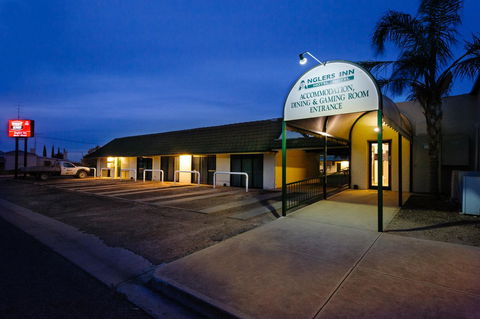 The Anglers Inn - Accommodation Gladstone 1