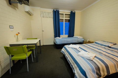 The Anglers Inn - Accommodation Gladstone 22