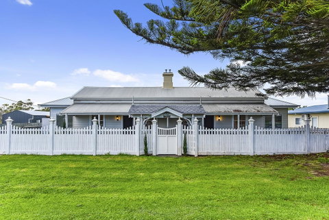 Railway Cottage In Beachport - Accommodation Gladstone 4
