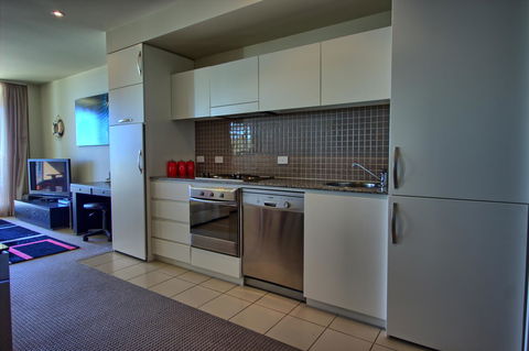 Pier 216 - Accommodation Gladstone 8
