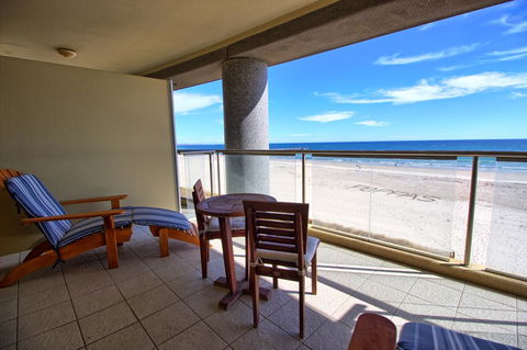 Pier 216 - Accommodation Gladstone 11