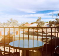 Desert Cave Hotel - Accommodation Gladstone