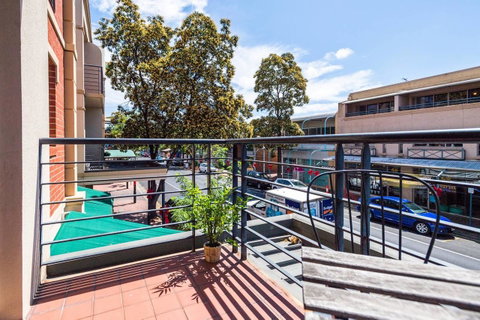 Executive 3 Bedroom Apartment + Internet + Parking - Accommodation Gladstone 28