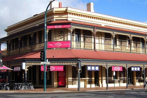 Executive 3 Bedroom Apartment + Internet + Parking - Accommodation Gladstone 43