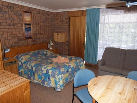 Wintersun Motel - Accommodation Gladstone 26