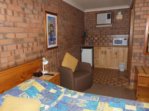 Wintersun Motel - Accommodation Gladstone 8
